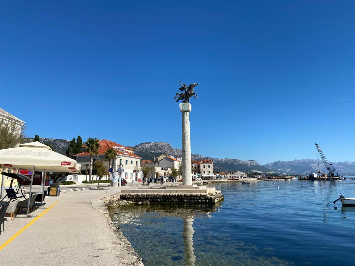 Sunny Apartment By The Beach Kaštel Štafilić Εξωτερικό φωτογραφία