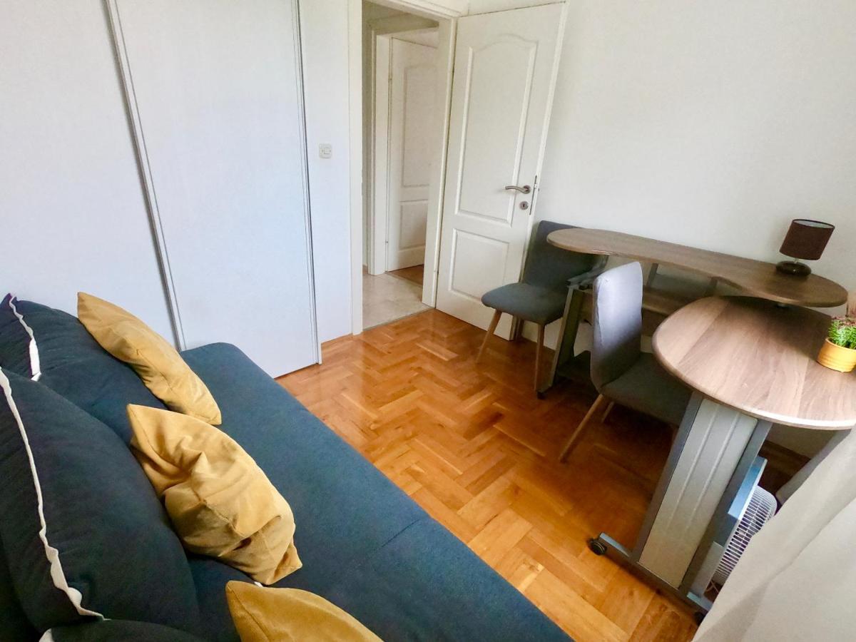 Sunny Apartment By The Beach Kaštel Štafilić Εξωτερικό φωτογραφία